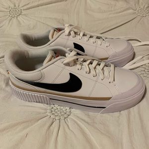 Nike Court Legacy Lift - Women’s size 9.5